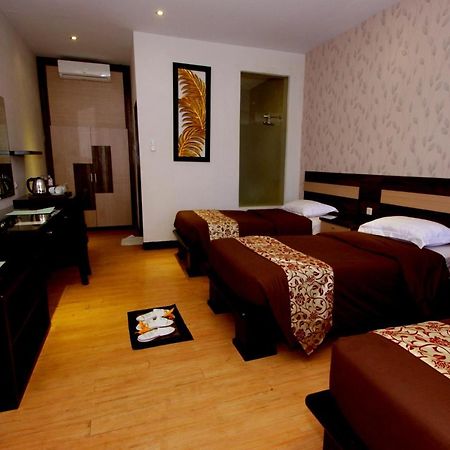 מאלאנג Kusuma Agrowisata Resort & Convention מראה חיצוני תמונה