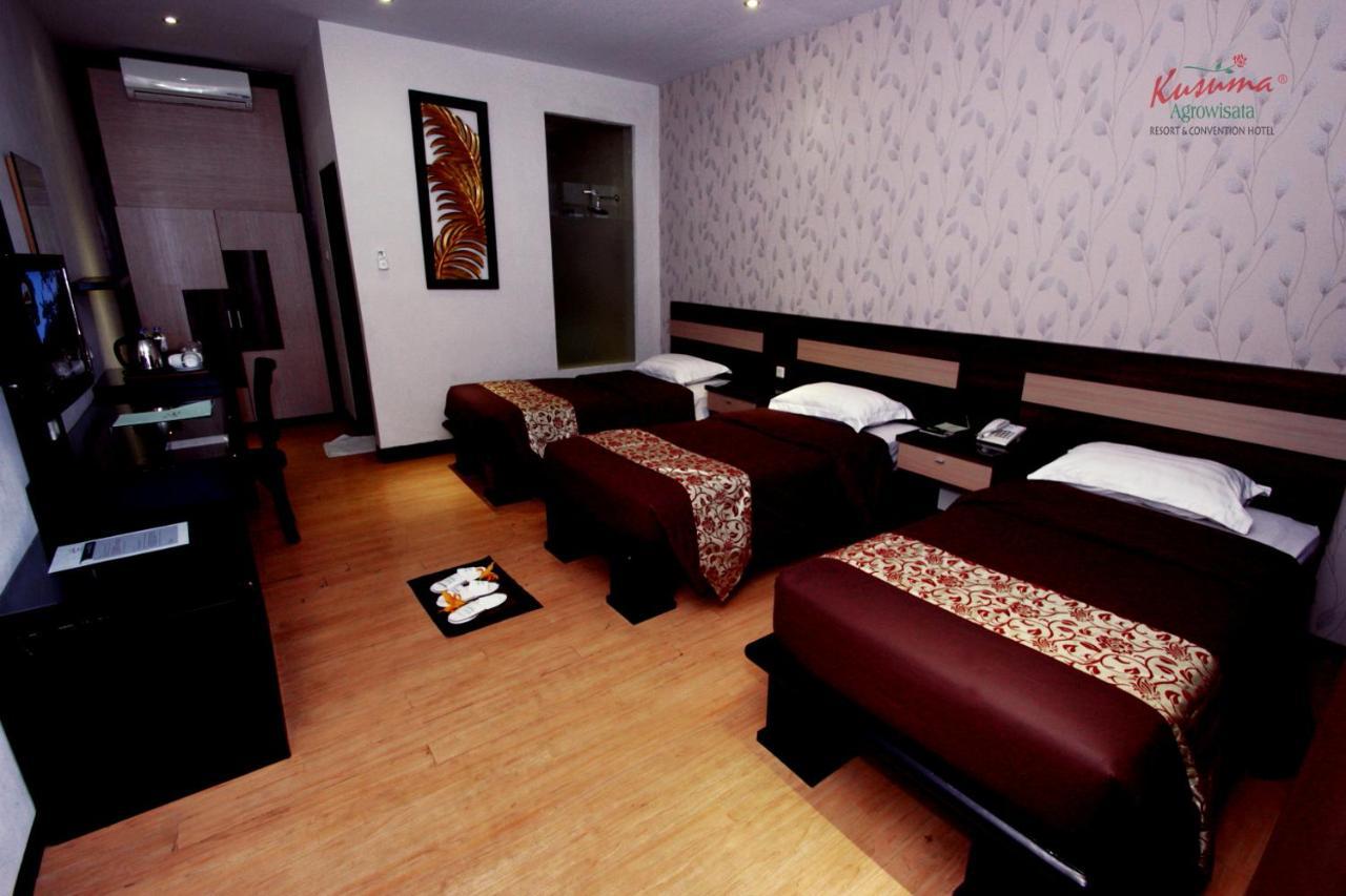 מאלאנג Kusuma Agrowisata Resort & Convention מראה חיצוני תמונה
