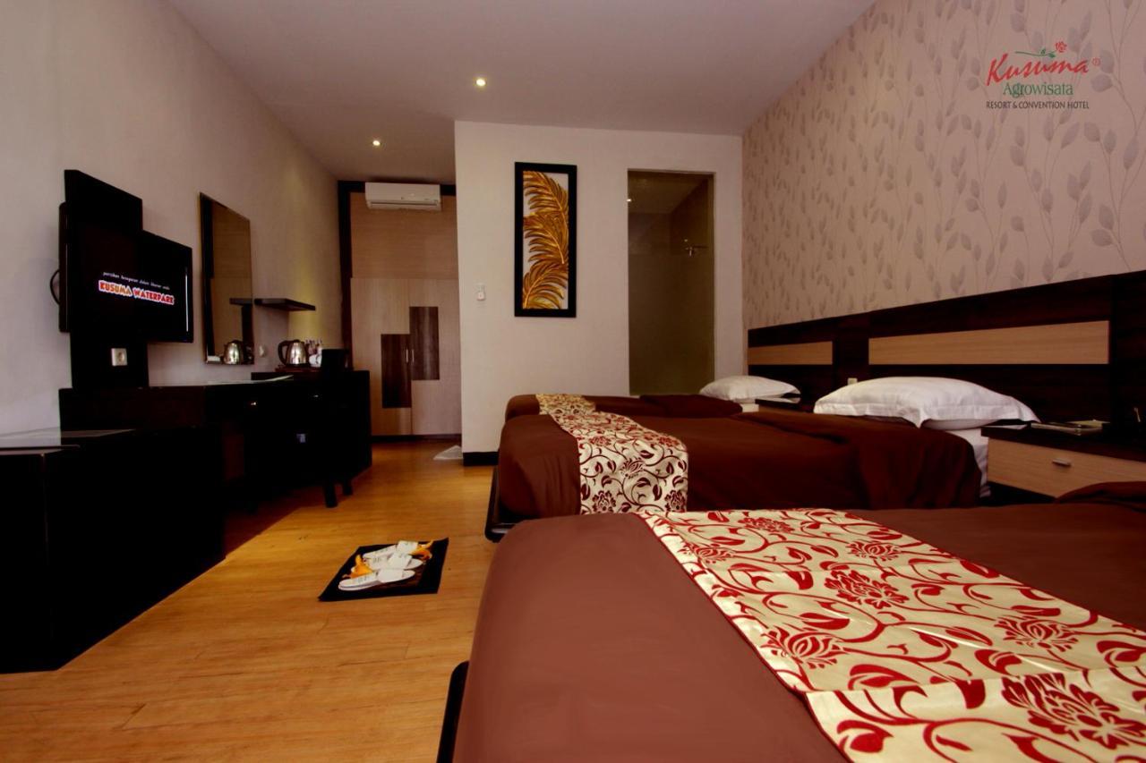 מאלאנג Kusuma Agrowisata Resort & Convention מראה חיצוני תמונה