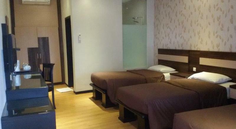 מאלאנג Kusuma Agrowisata Resort & Convention מראה חיצוני תמונה